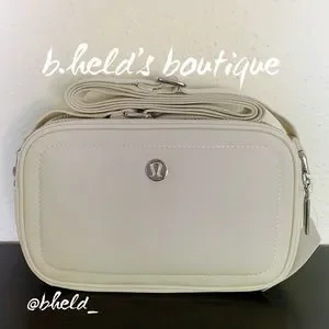 lululemon ホワイト メッセンジャーバッグ lululemon athletica | Bags | Nwt Rare Lululemon Crossbody